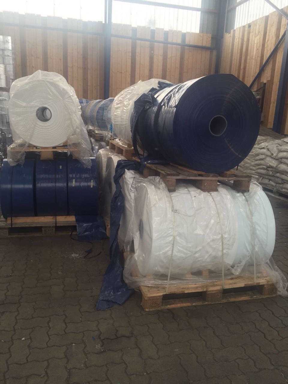 Stock Lots Plastic/Paper/Fabric  recycling