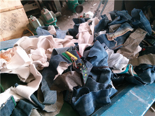Old Clothes Rags Scrap In Mina Jebel Ali